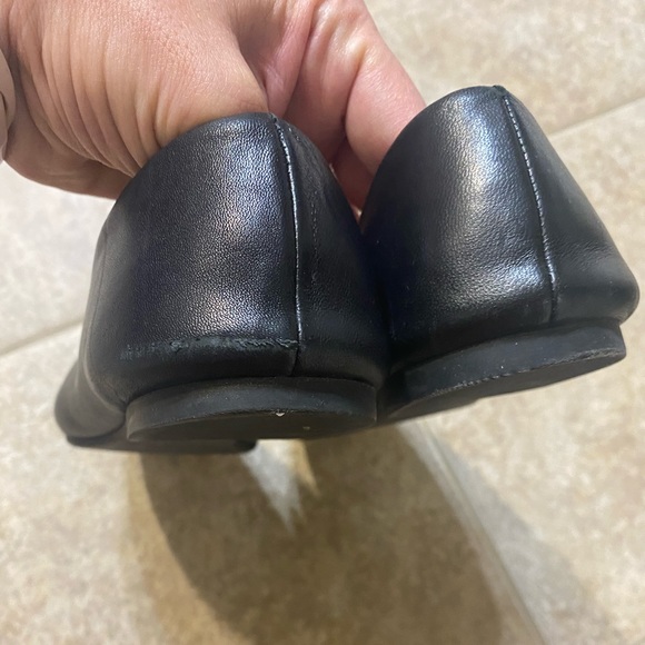 Tory Burch flats. Worn a few times - Picture 4 of 6